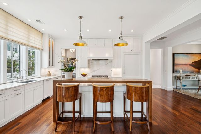 74 Halsey Boulevard, Charleston, SC 29401