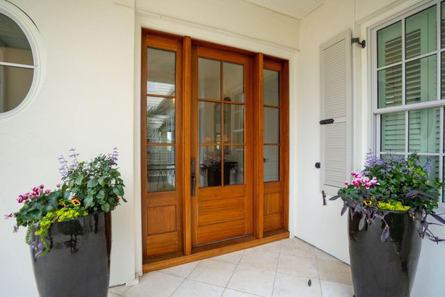 74 Halsey Boulevard, Charleston, SC 29401