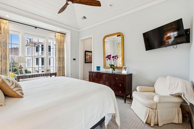 74 Halsey Boulevard, Charleston, SC 29401