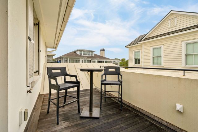 74 Halsey Boulevard, Charleston, SC 29401