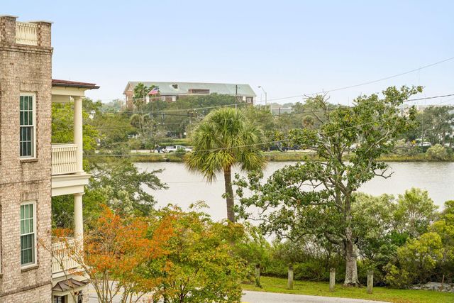 74 Halsey Boulevard, Charleston, SC 29401