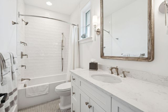 74 Halsey Boulevard, Charleston, SC 29401