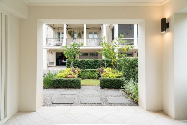 74 Halsey Boulevard, Charleston, SC 29401