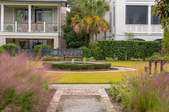 74 Halsey Boulevard, Charleston, SC 29401