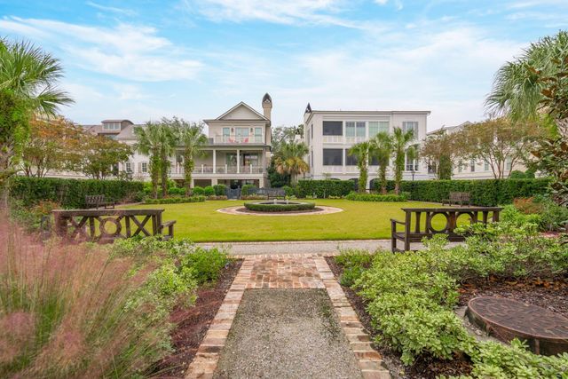 74 Halsey Boulevard, Charleston, SC 29401
