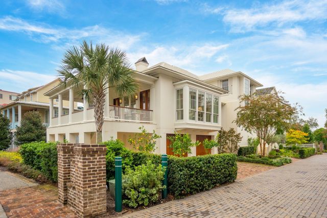 74 Halsey Boulevard, Charleston, SC 29401