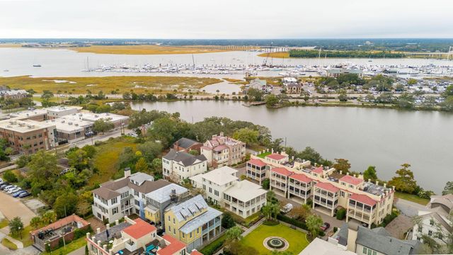 74 Halsey Boulevard, Charleston, SC 29401