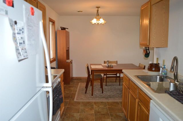 201-207 School Road, Cottage Grove, WI 53527