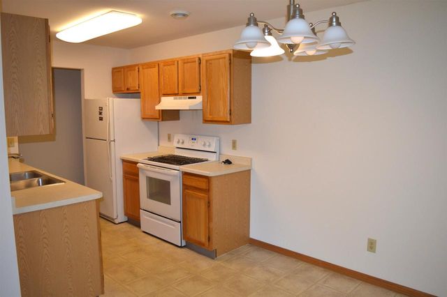 201-207 School Road, Cottage Grove, WI 53527