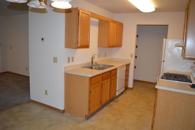 201-207 School Road, Cottage Grove, WI 53527