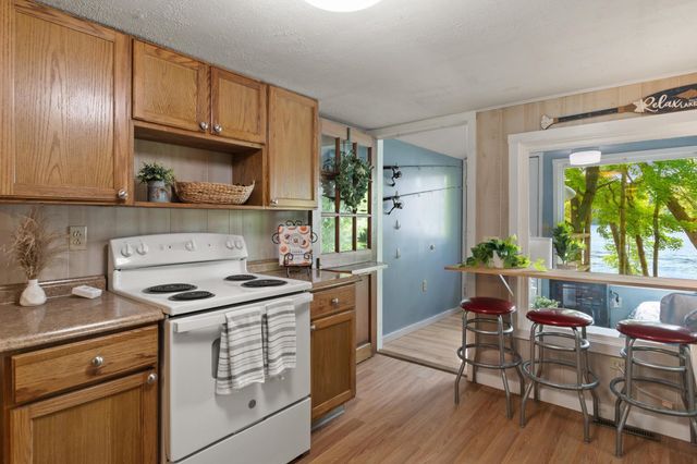 15 Shore Road, Milton, VT 05468