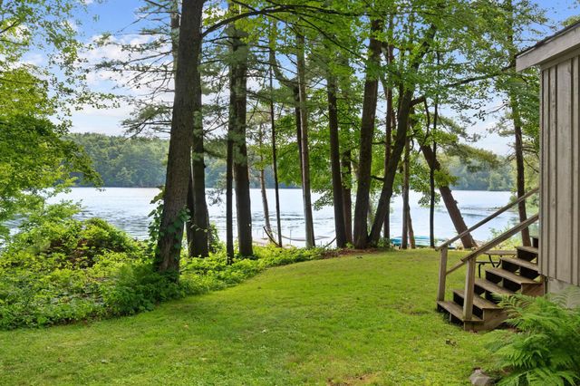 15 Shore Road, Milton, VT 05468