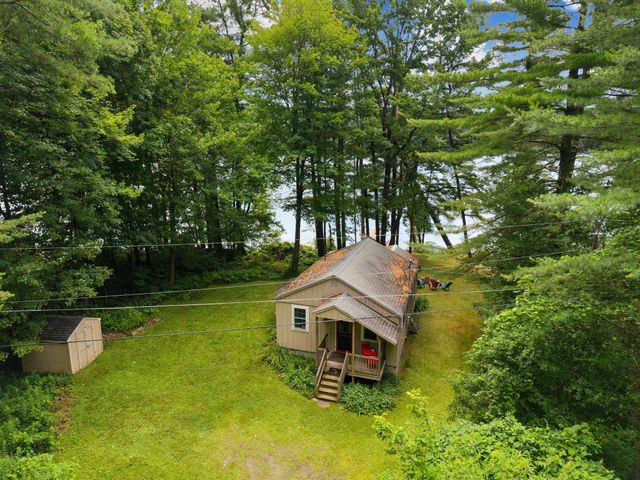 15 Shore Road, Milton, VT 05468