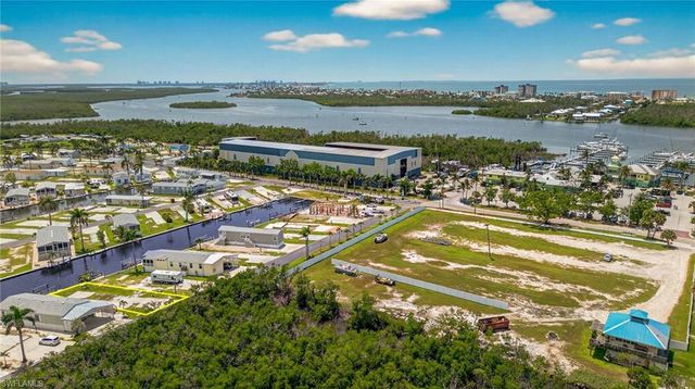 8 Galleon WAY, Fort Myers Beach, FL 33931