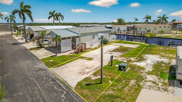 8 Galleon WAY, Fort Myers Beach, FL 33931