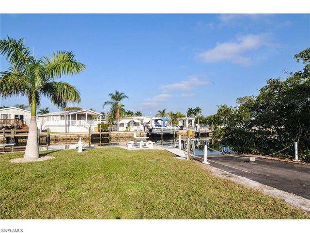 8 Galleon WAY, Fort Myers Beach, FL 33931