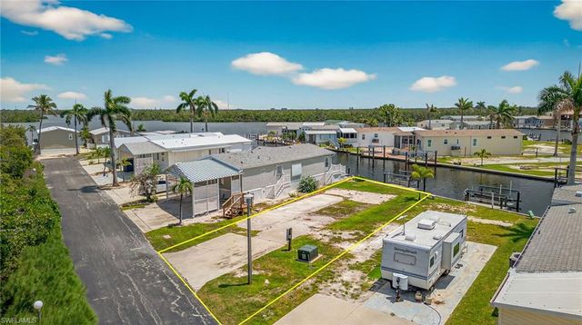 8 Galleon WAY, Fort Myers Beach, FL 33931