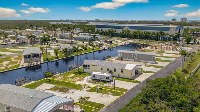 8 Galleon WAY, Fort Myers Beach, FL 33931