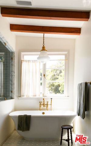 3810 Dixie Canyon Avenue, Los Angeles, CA 91423