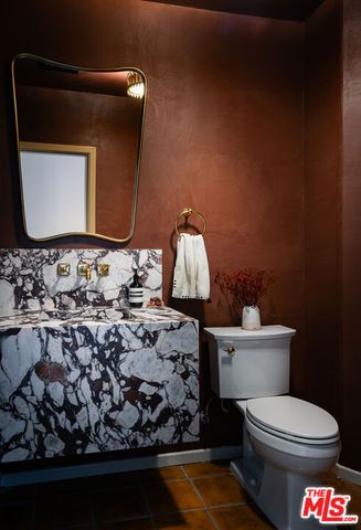 3810 Dixie Canyon Avenue, Los Angeles, CA 91423