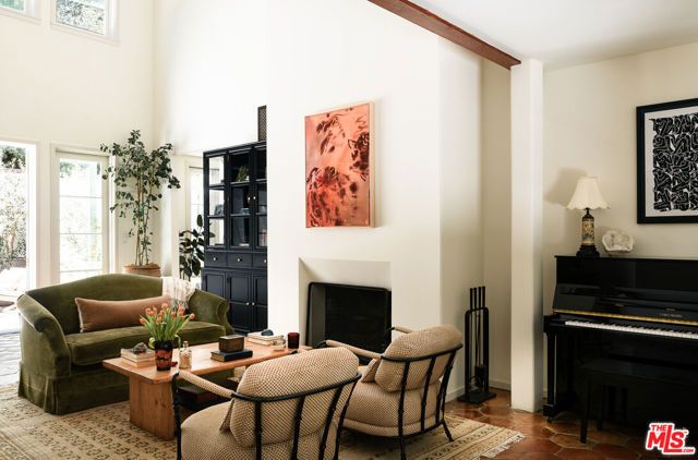 3810 Dixie Canyon Avenue, Los Angeles, CA 91423