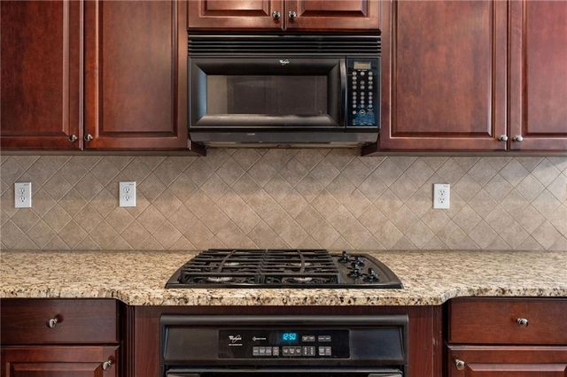 431 Brookes Walk, Woodstock, GA 30188