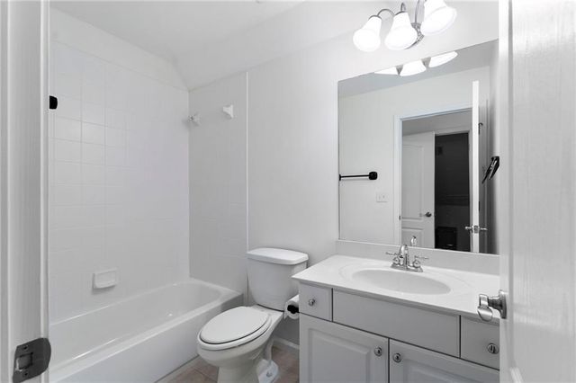 431 Brookes Walk, Woodstock, GA 30188