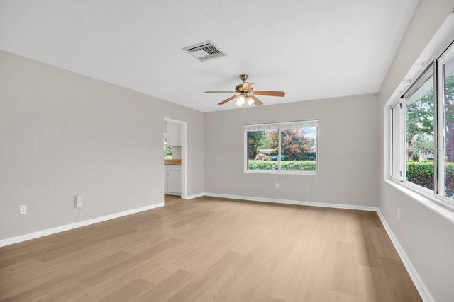 15 E SPRUCE STREET, Orlando, FL 32804