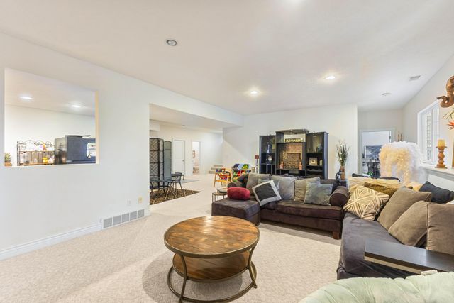 3317 Danglwood Court, Fruitport Twp, MI 49444