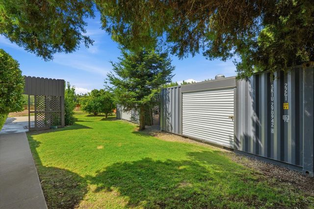 7148 E Waterloo Rd, Stockton, CA 95215