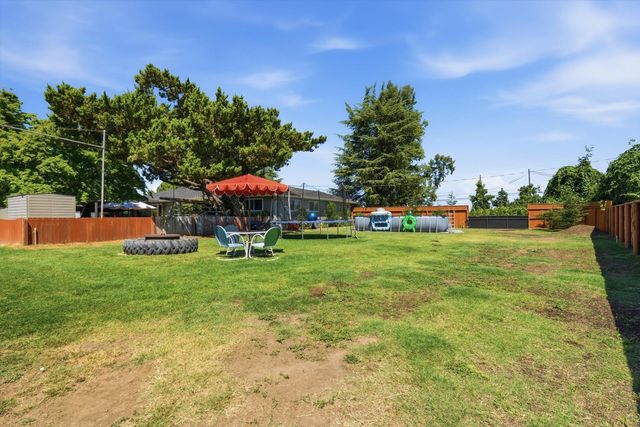 7148 E Waterloo Rd, Stockton, CA 95215