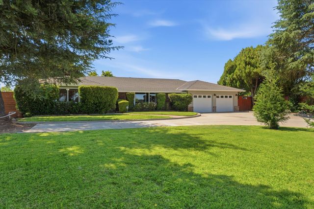 7148 E Waterloo Rd, Stockton, CA 95215