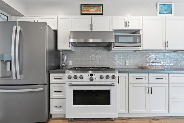 7148 E Waterloo Rd, Stockton, CA 95215