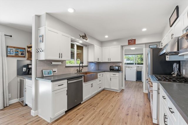 7148 E Waterloo Rd, Stockton, CA 95215