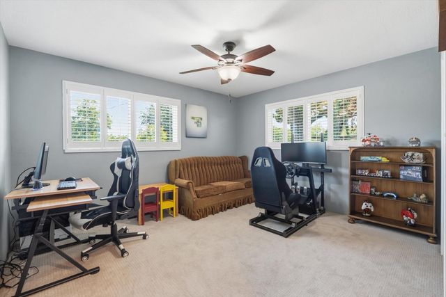 7148 E Waterloo Rd, Stockton, CA 95215