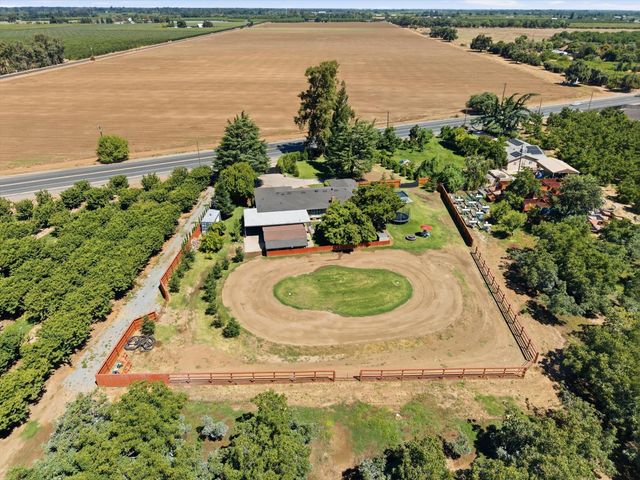 7148 E Waterloo Rd, Stockton, CA 95215