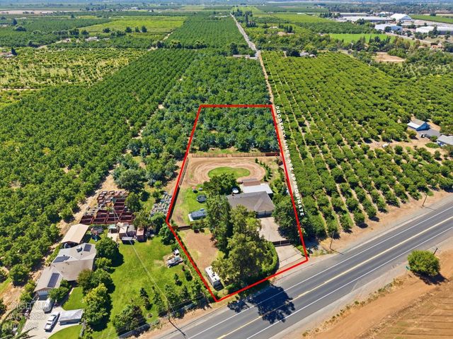 7148 E Waterloo Rd, Stockton, CA 95215