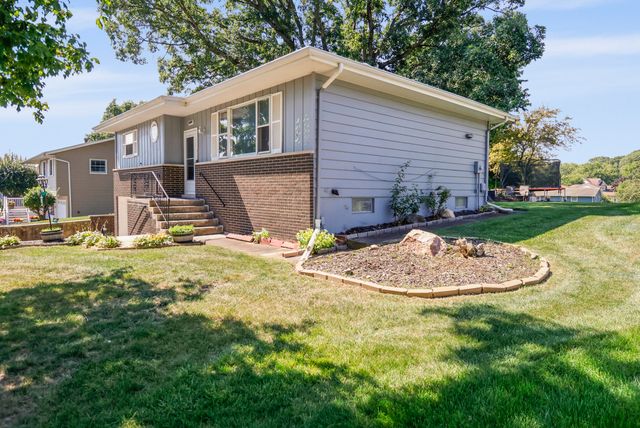 3003 Sunrise Drive, Crown Point, IN 46307