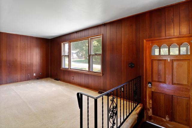 3003 Sunrise Drive, Crown Point, IN 46307