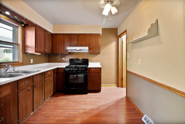 3003 Sunrise Drive, Crown Point, IN 46307