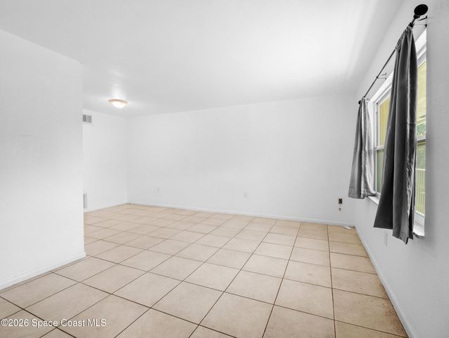 89 NW Irwin Avenue 7, Melbourne, FL 32904