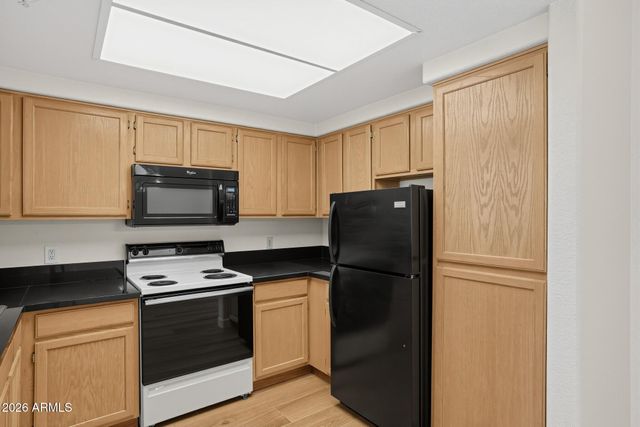 7575 E INDIAN BEND Road 1018, Scottsdale, AZ 85250