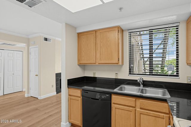 7575 E INDIAN BEND Road 1018, Scottsdale, AZ 85250
