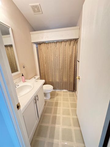 593 W Dundee, Applegate, CA 95703