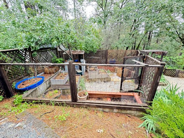 593 W Dundee, Applegate, CA 95703