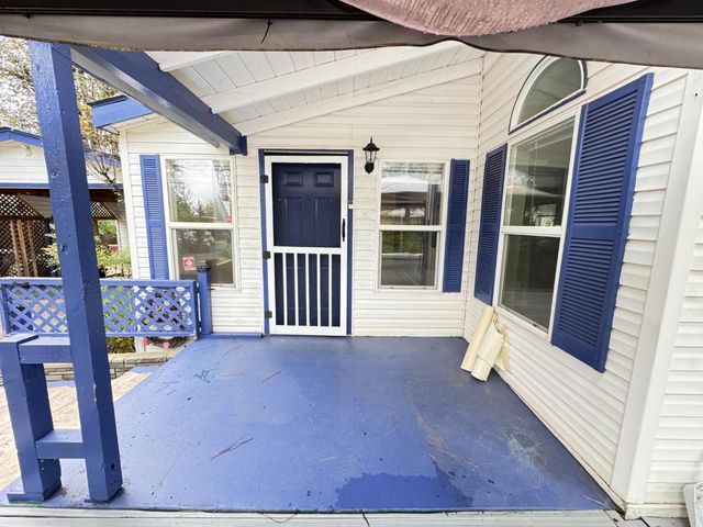 593 W Dundee, Applegate, CA 95703