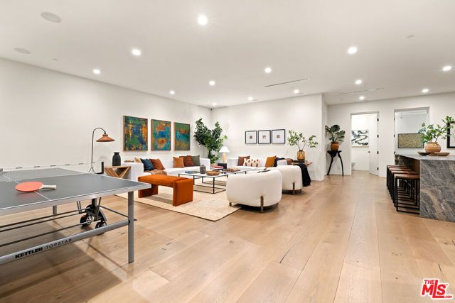 8732 Rangely Avenue, West Hollywood, CA 90048