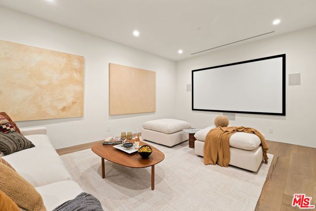 8732 Rangely Avenue, West Hollywood, CA 90048