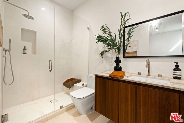 8732 Rangely Avenue, West Hollywood, CA 90048