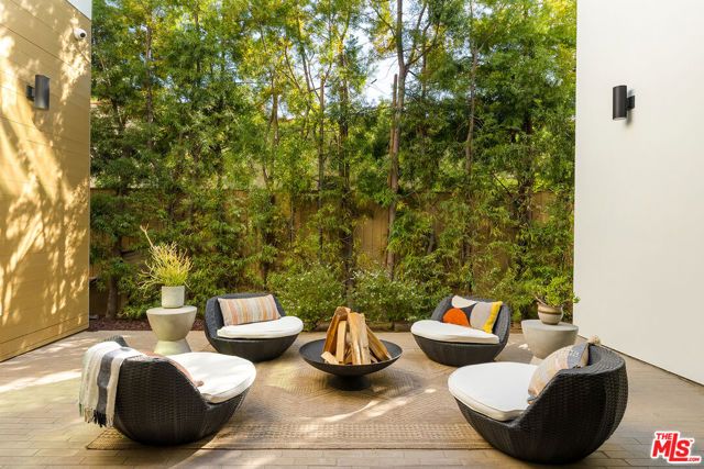 8732 Rangely Avenue, West Hollywood, CA 90048